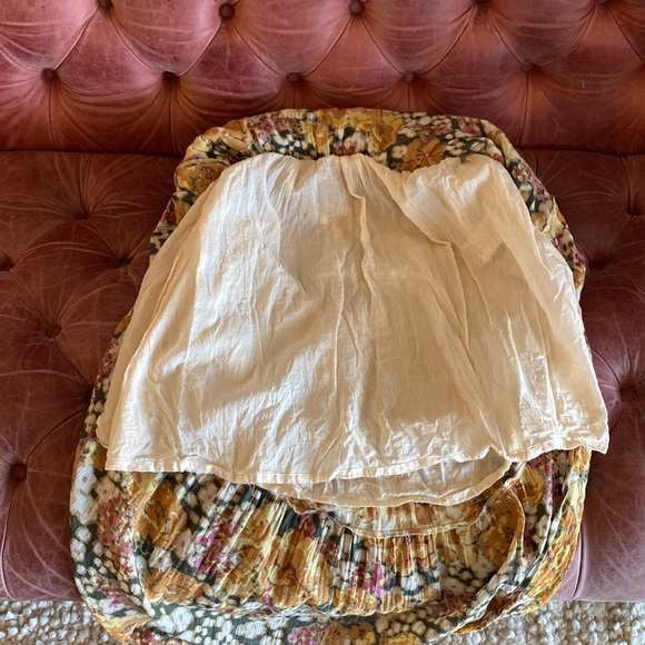 BA&SH A-line Tiered Skirt in Diary Ocre Printed Floral size 1 - Picture 4 of 11